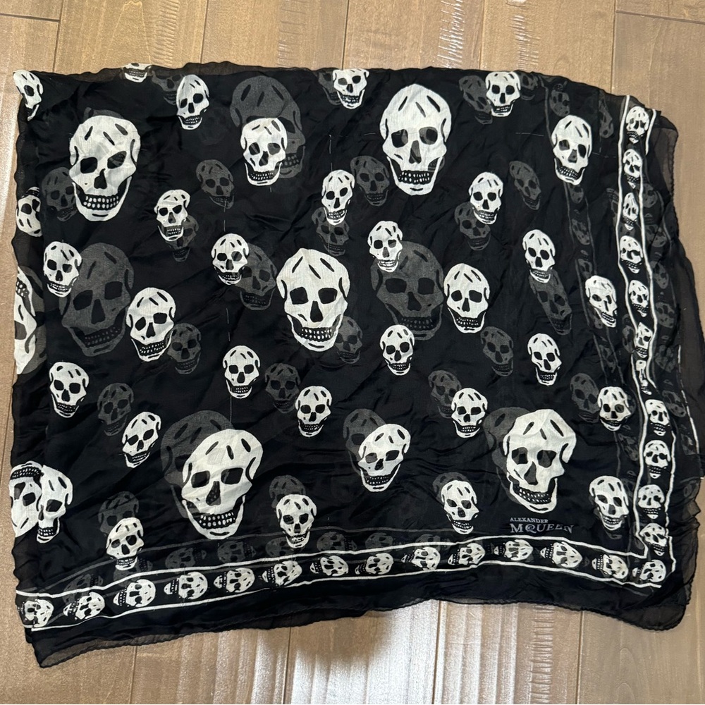 Alexander McQueen black and white silk scarf